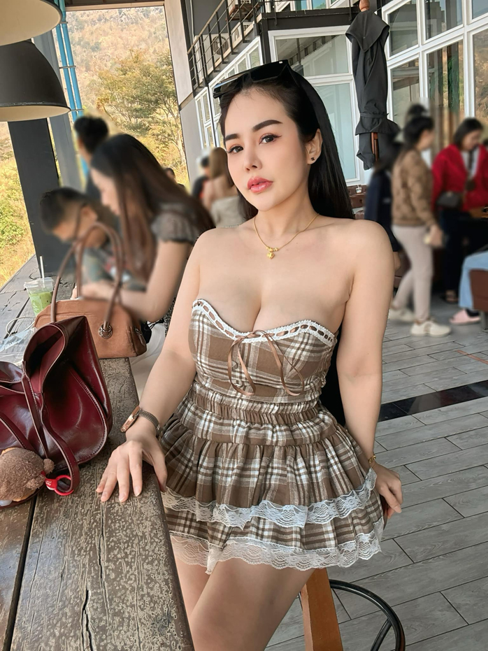 สุจิตรา กาทอง สาวสวย